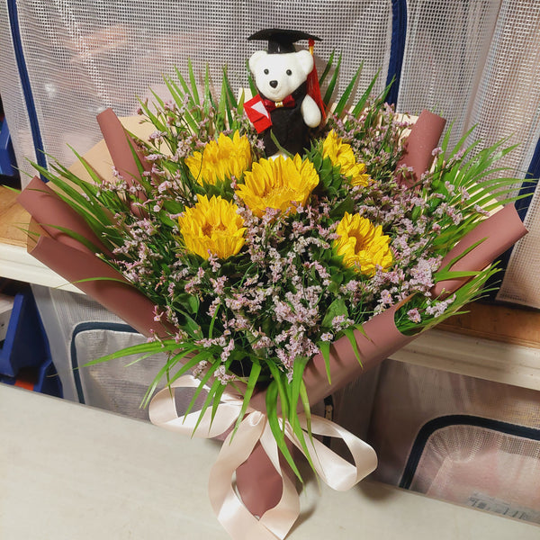 Fresh Graduation Bouquet